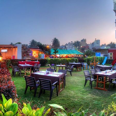 By The Way Hotell Mysore Eksteriør bilde
