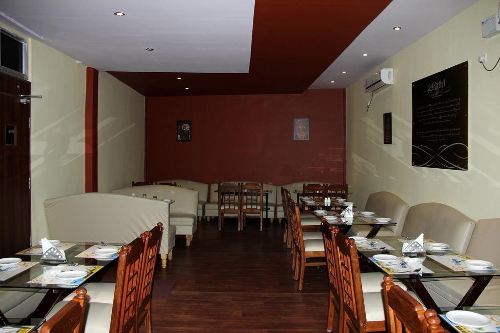 By The Way Hotell Mysore Eksteriør bilde