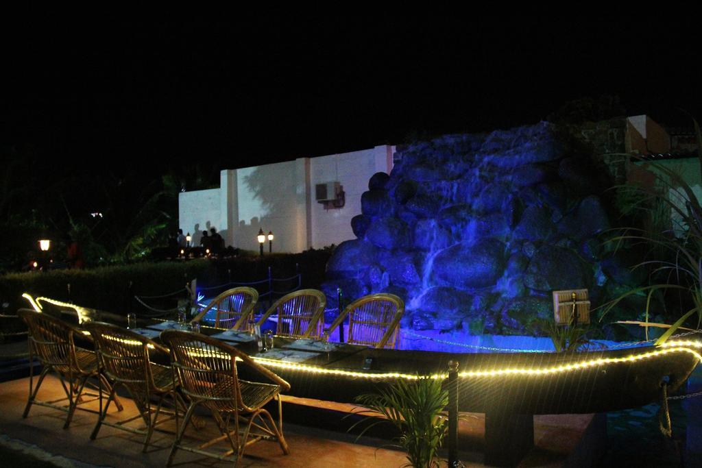 By The Way Hotell Mysore Eksteriør bilde